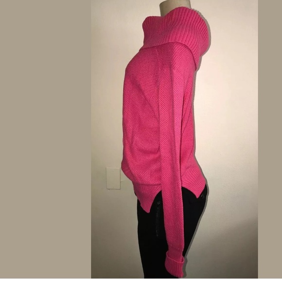One7six Women’s sweater pink medium turtleneck - Picture 3 of 8